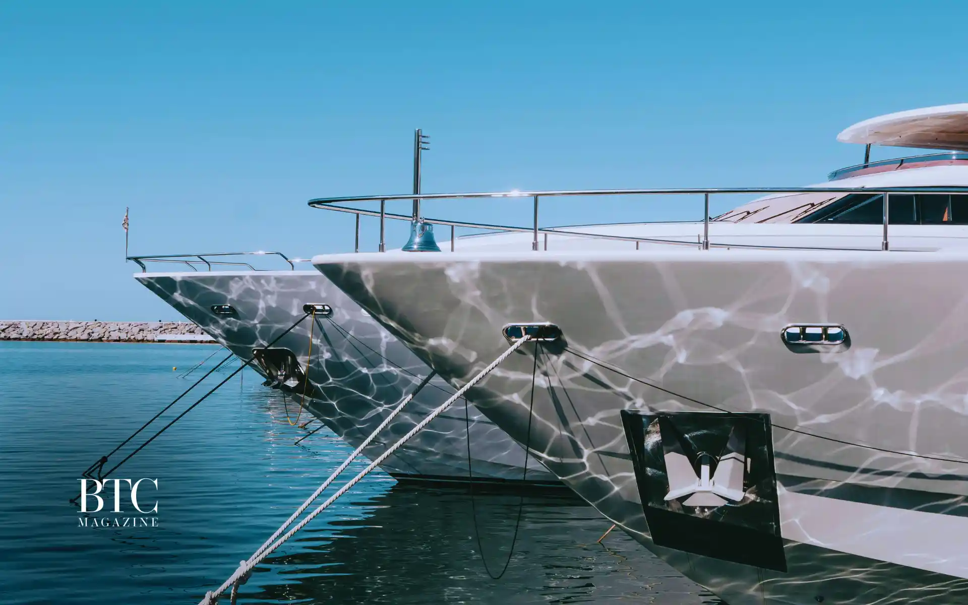 World map glowing pin Canada expanding outward